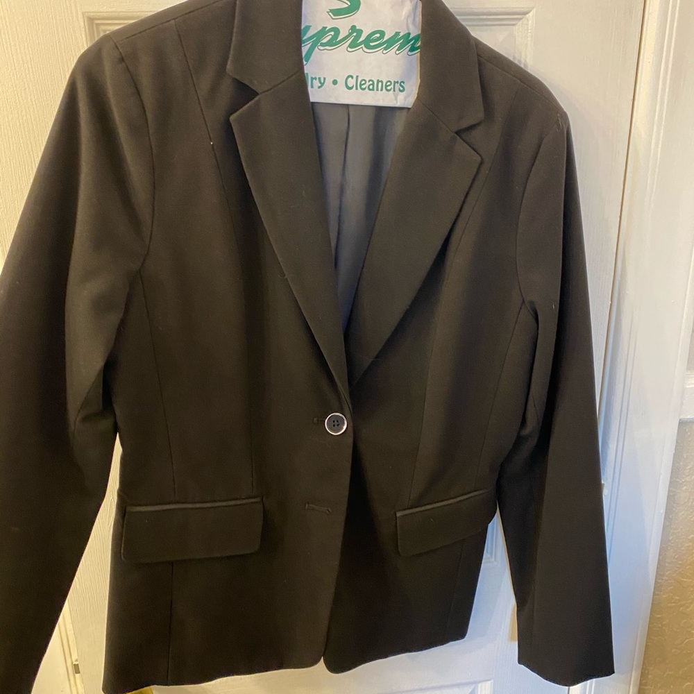 Black suit jacket size 8
